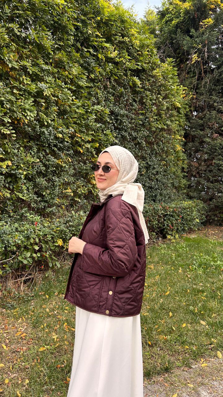 Bordo Yaka Detaylı Kapitone Mont