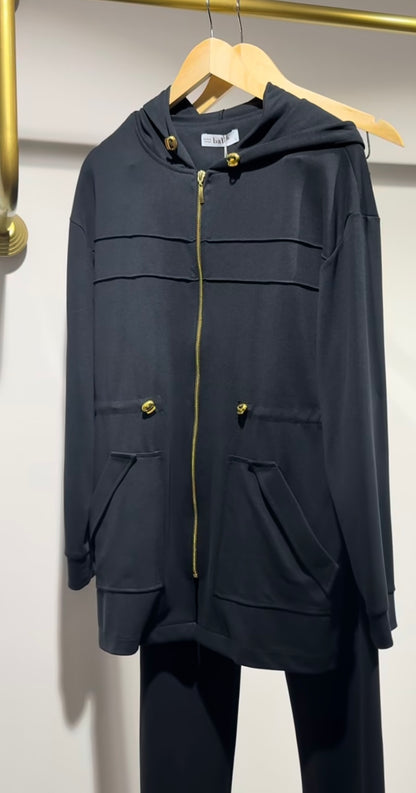 Siyah Gold Detaylı Fermuarlı Takım