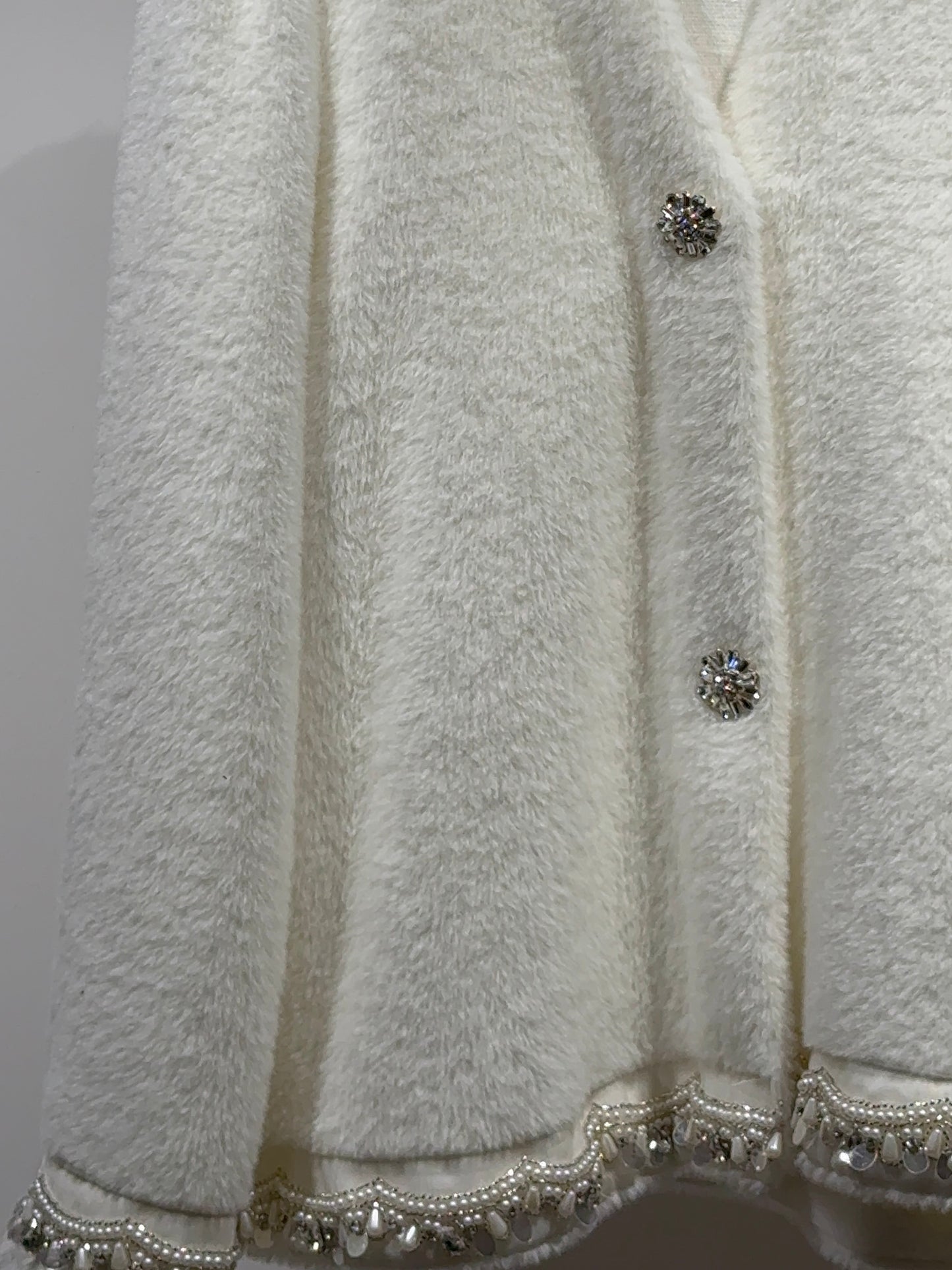 Bella Tüy ve Taş Detaylı Angora Ceket
