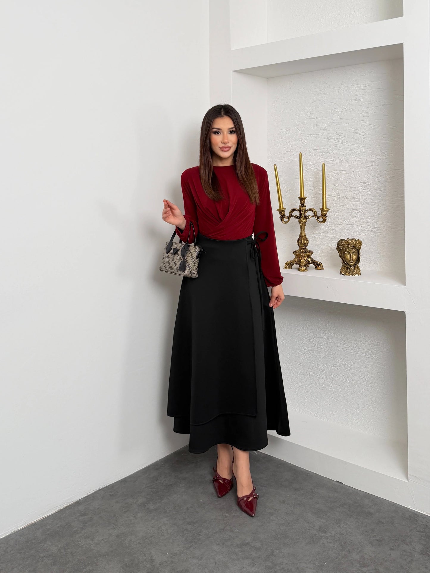 Siyah Yandan Bağlamalı Katlı Scuba Etek