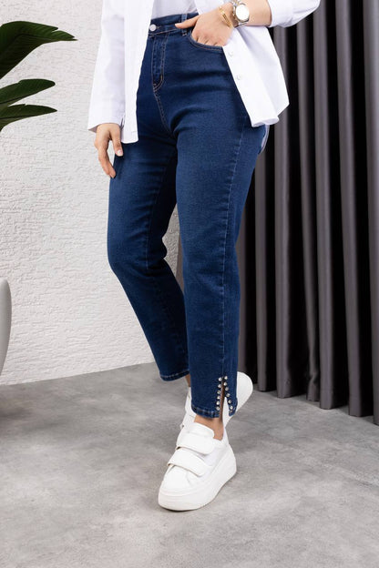 Taş Detaylı Yırtmaçlı Kot Pantolon-Siyah