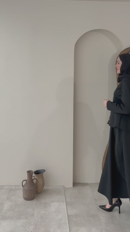 Siyah Çıtçıt Düğmeli Etekli Scuba Takım